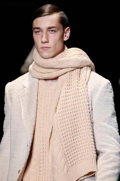Look 55